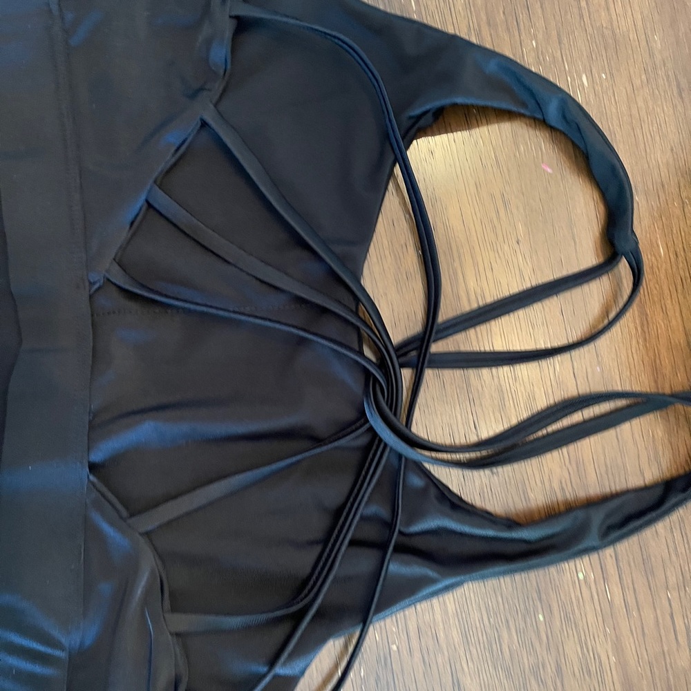 Women’s sports bra